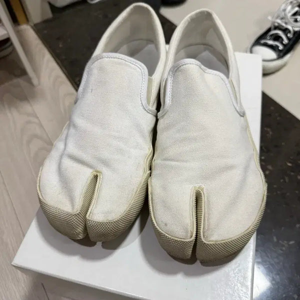 [BUNJANG] Maison Margiela Tabi Slip-On Shoes Size 42 / 마르지엘라 타비 슬립온 42