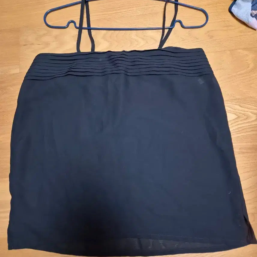 [BUNJANG] Black Cami Top with Back Banding / 블랙 끈나시 탑 55 66(뒷밴딩)