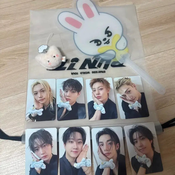 [BUNJANG] Stray Kids Entrance Keyring, Fan, Photocard Bundle Set / 스트레이키즈 입장 키링 부채/ 포카세트 일괄