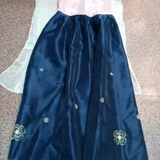 [BUNJANG] Navy Floral Embroidered Modified Hanbok Dress / 개량한복 원피스 한복
