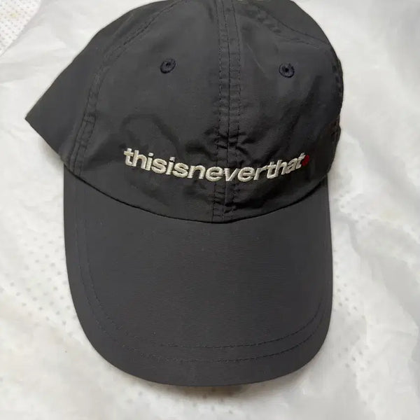[BUNJANG] Dinetta Nylon Hat / 디네댓 나일론 모자