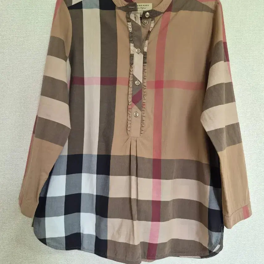 [BUNJANG] Burberry Check Frill Shirt / 버버리 체크 셔츠