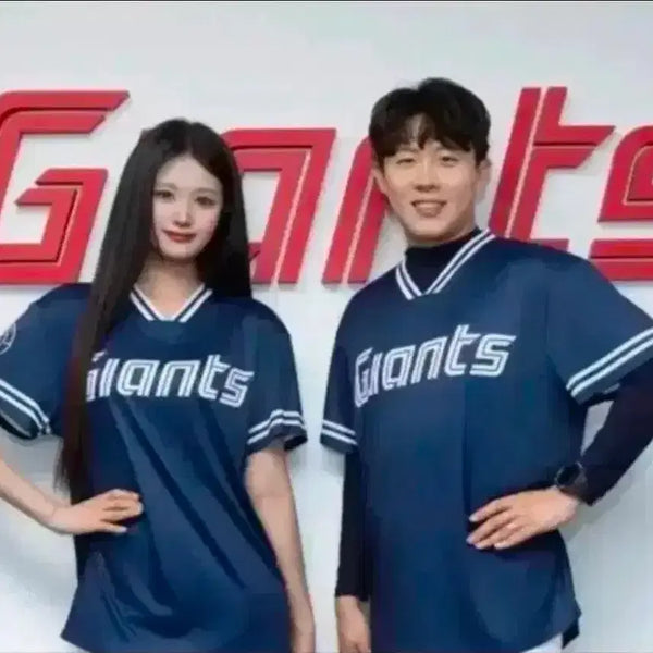 [BUNJANG] Lotte Giants Navy Baseball Uniform (Size M) / 롯데 네이비 유니폼 M