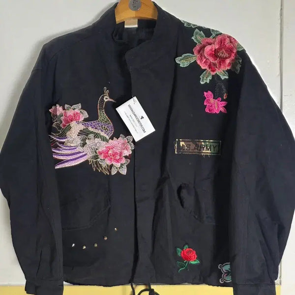 [BUNJANG] Mango Sister Embroidered Jacket / 66.(새상품).망고언니 자수 야상 점퍼 허리백스트링.가슴56.길이61cm