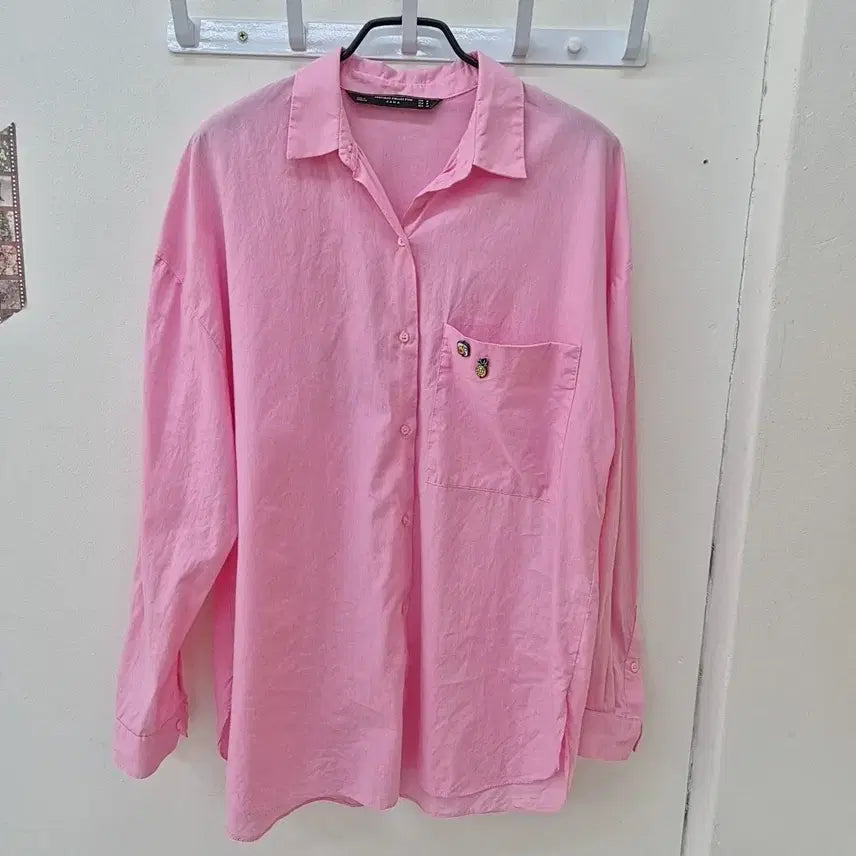 [BUNJANG] Zara Pineapple Applique Shirt Pink / 자라 셔츠 핑크색 파인애플 와펜