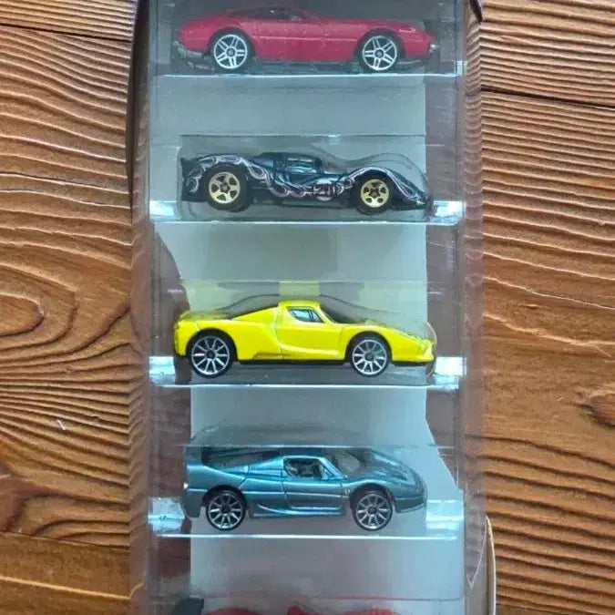 [BUNJANG] Hot Wheels Ferrari 5-Pack - Rare Sealed Collector's Edition / [희귀/미개봉] 핫휠 페라리 5팩 (Ferrari 5-Pack) - 단종 소장판