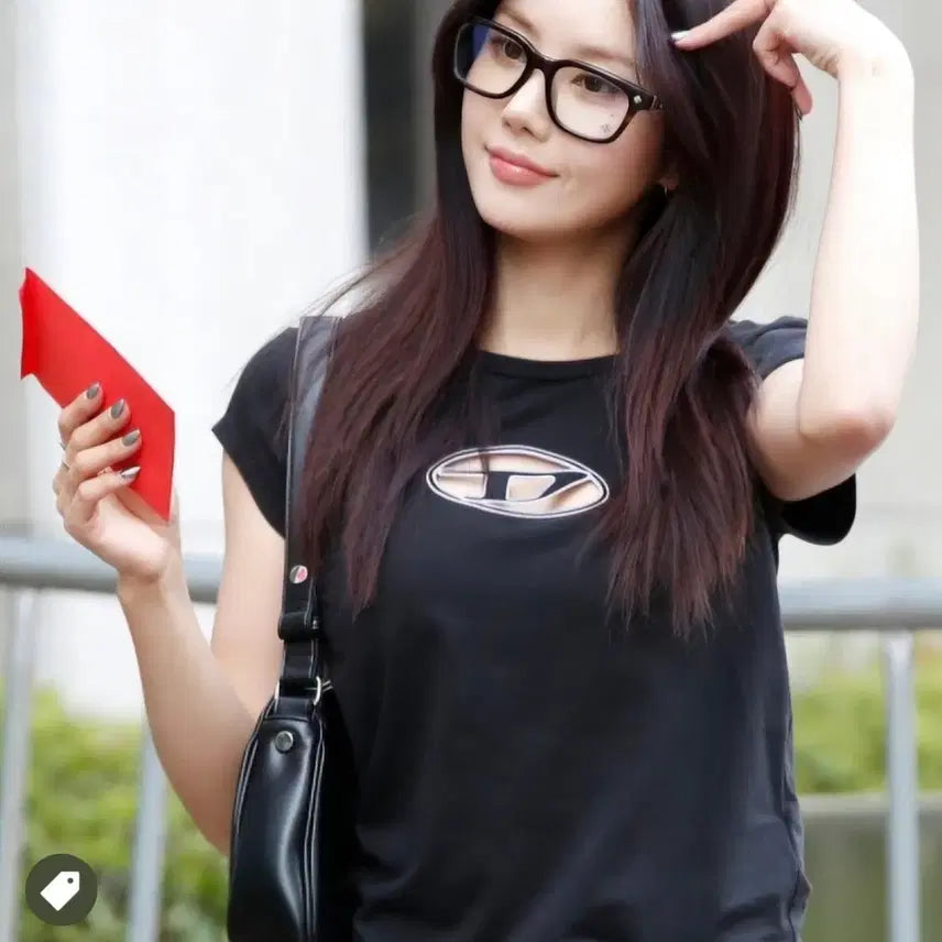 [BUNJANG] Diesel T-Anzi "Peekaboo" Logo T-Shirt / 디젤 T-안지 피카부 로고 티셔츠