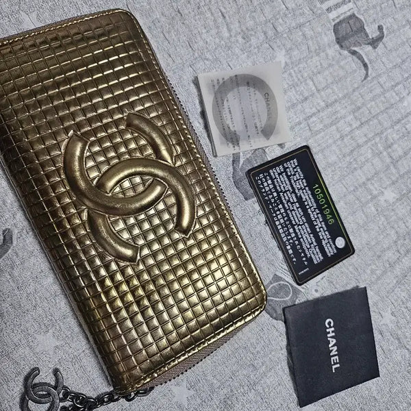 [BUNJANG] Chanel Gold Logo Quilted Long Wallet / 샤넬 금장 로고 퀼팅 장지갑.  미사용