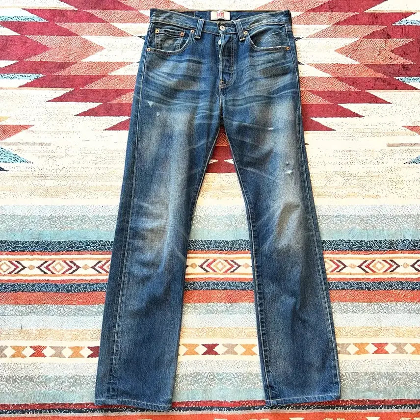 [BUNJANG] Levi's 501 Original Straight Distressed Denim Jeans (Medium Wash) W28 L32 / 리바이스 501 오리지널 스트레이트 데미지 데님 청바지 [중청] W28 L32