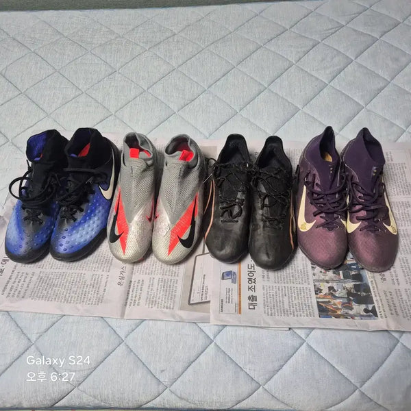 [BUNJANG] Soccer Cleats (245mm) - Various Designs / 축구화245mm 판매!