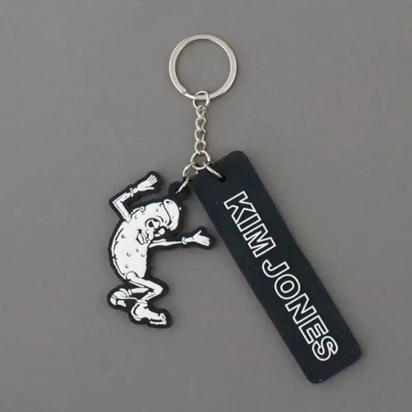 [BUNJANG] GU x Kim Jones Production "Pickle" Keychain / KIM JONES x GU PRODUCTION 킴존스 지유 키홀더