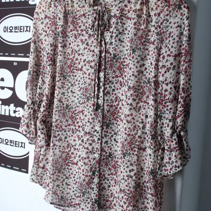 [BUNJANG] Clavis Flower Pattern See-through Blouse / W(S-M) 클라비스 셔츠 남방 블라우스 플라워패턴 시스루-H36122