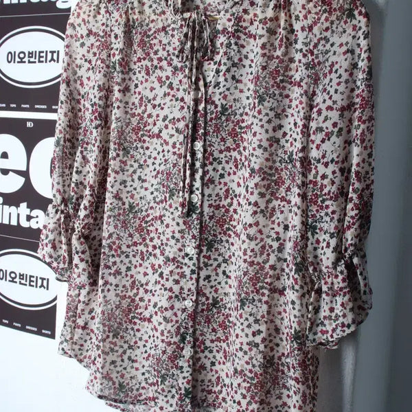 [BUNJANG] Clavis Flower Pattern See-through Blouse / W(S-M) 클라비스 셔츠 남방 블라우스 플라워패턴 시스루-H36122