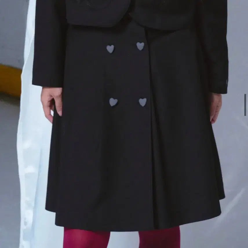 [BUNJANG] Rogin&Roji Heart Button Black Mini Skirt / 로긴앤로지 하트 단추 블랙 미니스커트