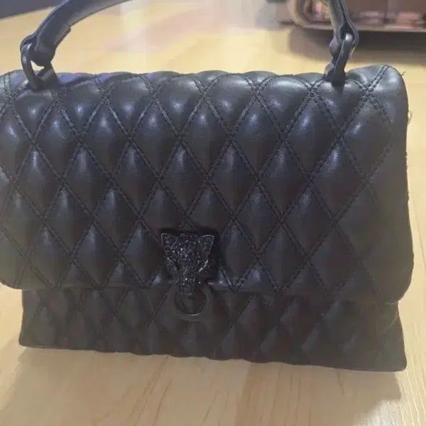 [BUNJANG] ALDO Couronne Quilted Tote Bag Black / ALDO 쿠론 퀼팅 토트백 블랙