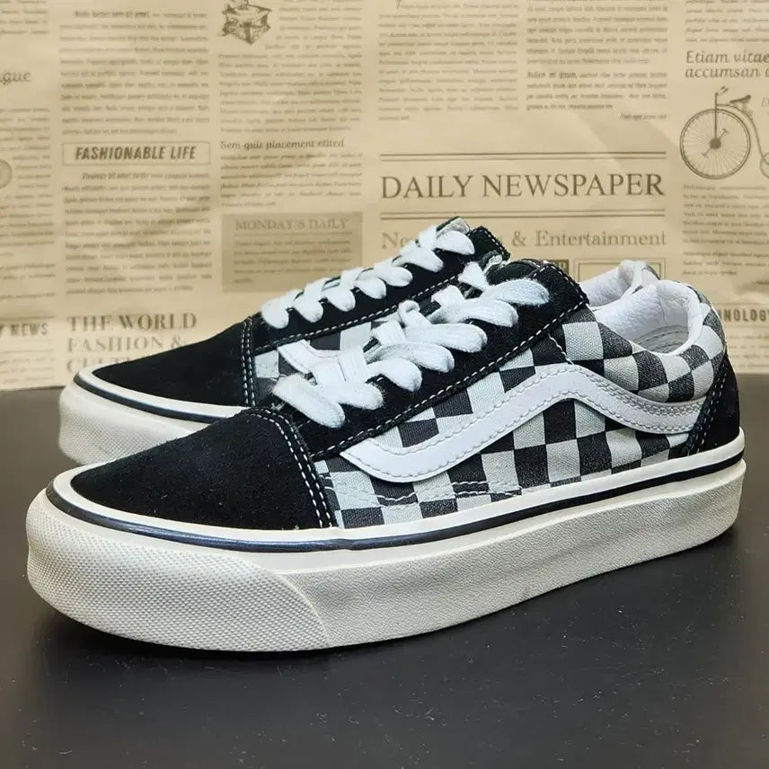[BUNJANG] Vans Old Skool Checkerboard Sneakers Women's / 반스 올드스쿨 체커보드 여성스니커즈 225