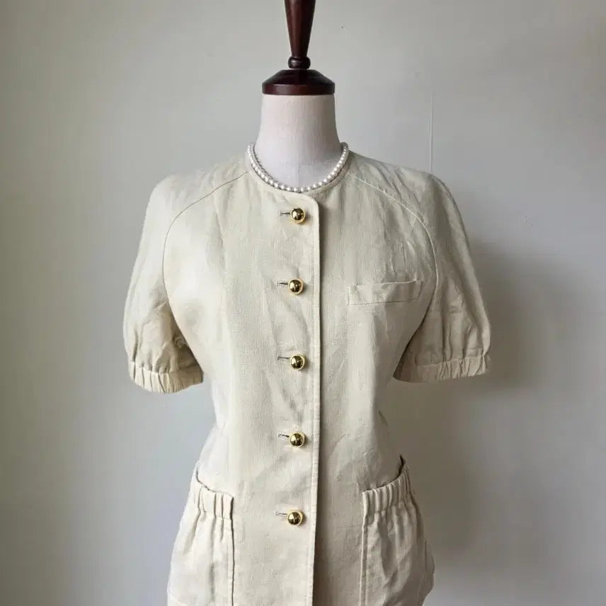 [BUNJANG] Beige 100% Linen Short-Sleeve Jacket with Gold Buttons / 베이지 린넨100 금장 단추 반팔 자켓