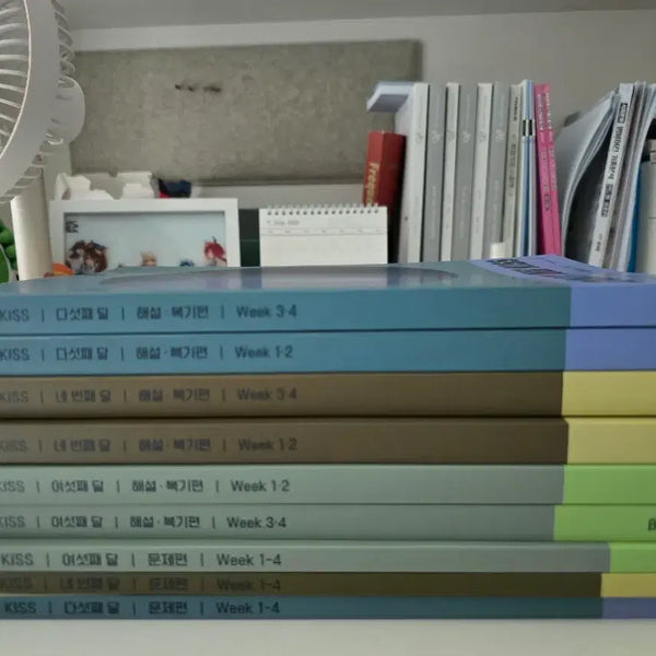 [BUNJANG] 2027 SIENTY Monthly Kiss Volumes 4, 5, 6 Set / 2027 션티 매달키스 4,5,6호