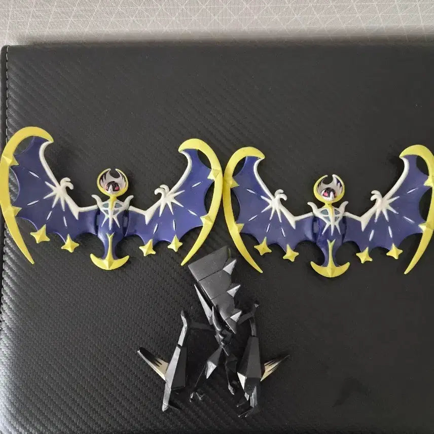 [BUNJANG] Pokemon Moncolle Lunala & Necrozma Figures (Set of 4) / 포켓몬스터 몬코레 루나아라 피규어 2개 네크로즈마 피규어