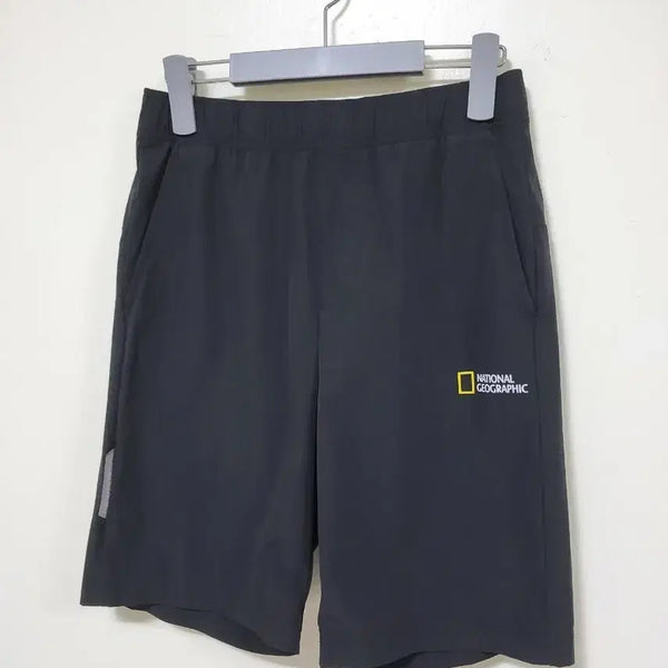 [BUNJANG] National Geographic Black Logo Pocket Shorts / 내셔널 지오그래픽 반바지 블랙.260728