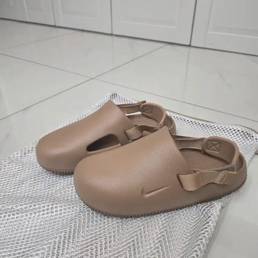 [BUNJANG] Nike Calm Mules Sandals (M8) / 나이키 캄 뮬샌들(M8)