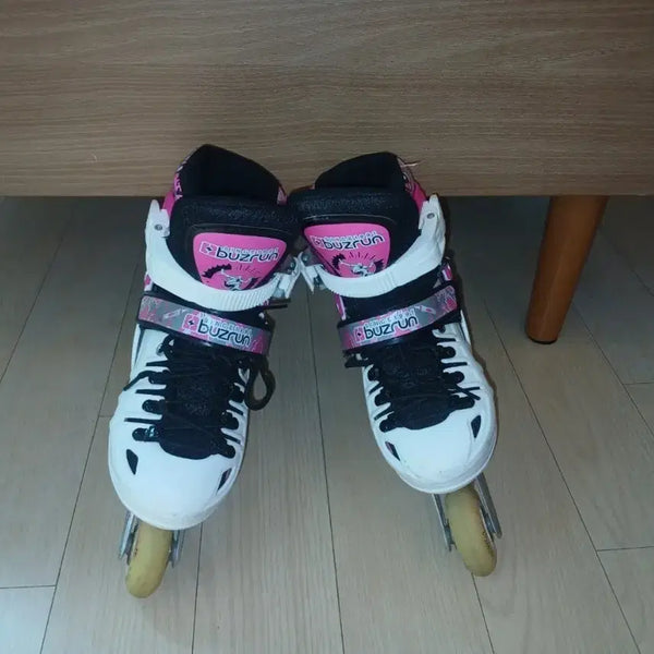[BUNJANG] Buzz Run Roller Skates White/Pink / 버즈런 롤러 스케이트 화이트 핑크