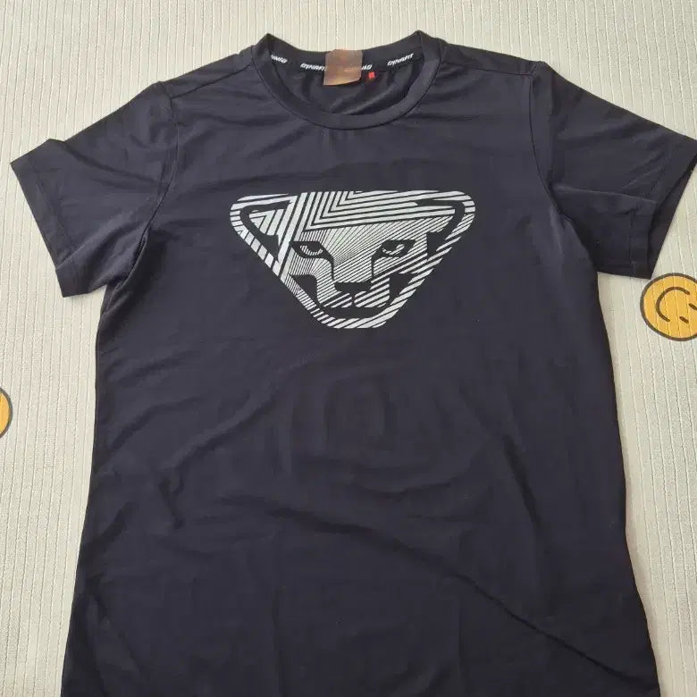 [BUNJANG] Dynafit Black Logo Short-Sleeve T-Shirt (M) / 다이나핏 블랙 로고 반팔티 M