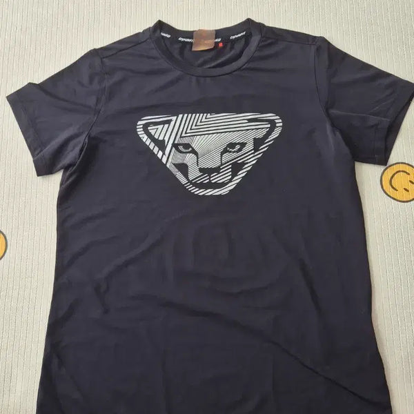 [BUNJANG] Dynafit Black Logo Short-Sleeve T-Shirt (M) / 다이나핏 블랙 로고 반팔티 M