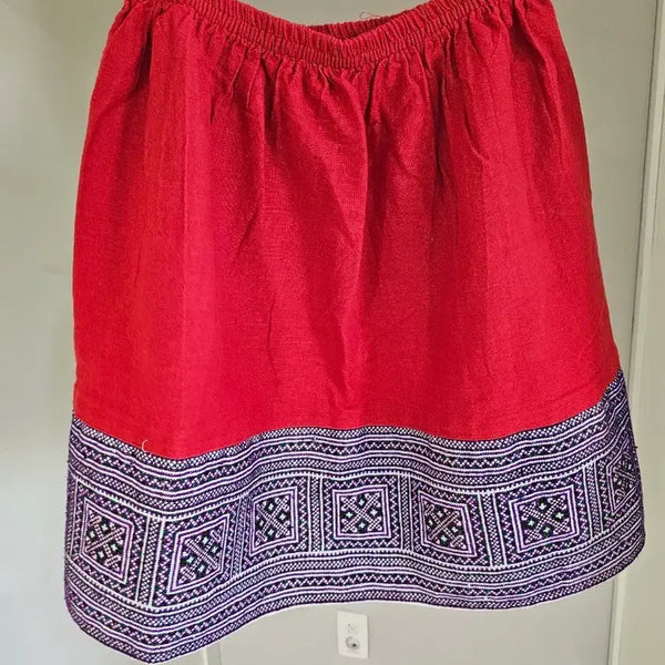 [BUNJANG] Red Embroidered Flare Midi Skirt / 빨간색 플레어 스커트 자수 치마