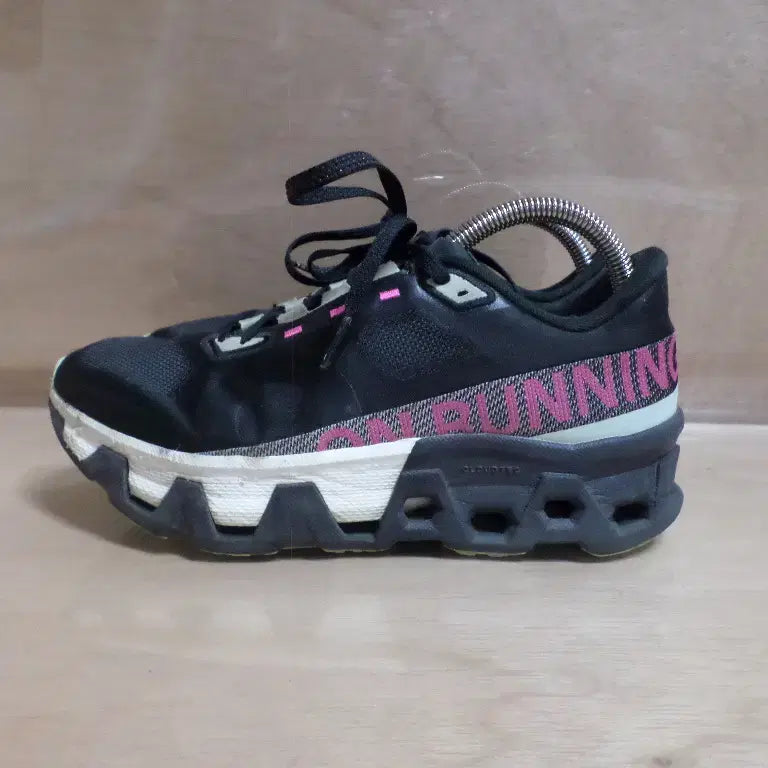 [BUNJANG] On Running Cloud Monster Running Shoes Sneakers 260804 / 후루룩구제3 235 온러닝 클라우드 몬스터 런닝화 운동화 260804
