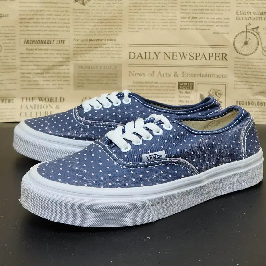 [BUNJANG] Vans Authentic Slim Heart Dot Navy Women's Sneakers / 반스 어센틱 네이비 슬림 하트 도트 여성스니커즈 220