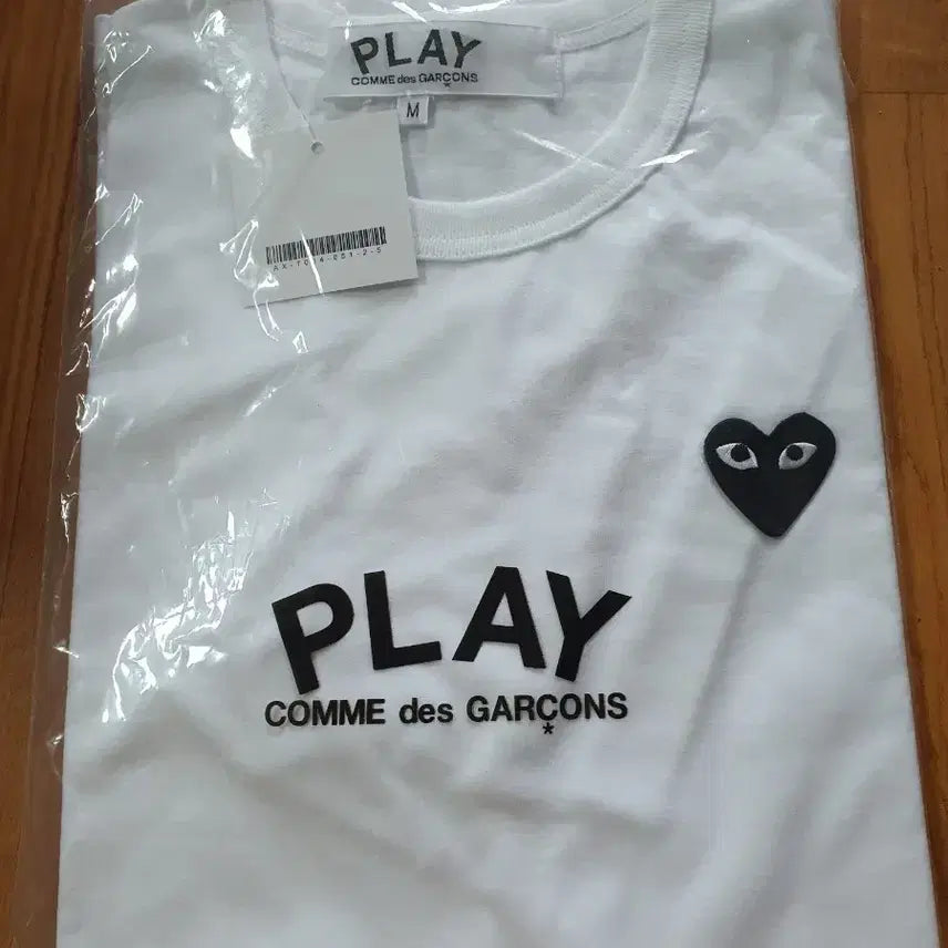 [BUNJANG] Comme des Garçons Play White T-shirt M / 꼼데가르송 플레이 반팔티 화이트 M