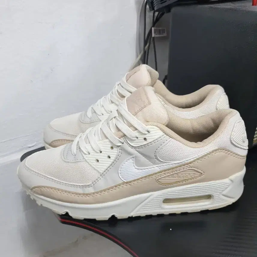[BUNJANG] Nike Air Max 90 Beige/White / 나이키 에어맥스 90 베이지/화이트 250