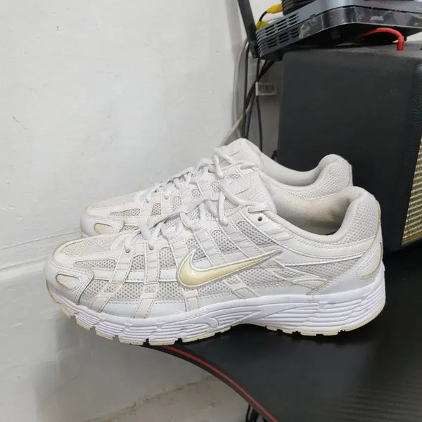 [BUNJANG] Nike White Shoes 250 / 나이키  흰색 신발 250