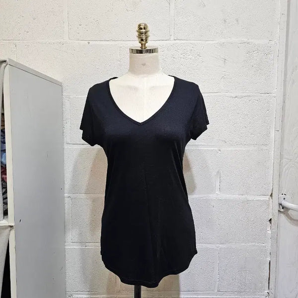 [BUNJANG] Silk Blend V-Neck Long Short-Sleeve T-Shirt - Black / 찰랑한 실크면 브이넥 롱 반팔- 블랙