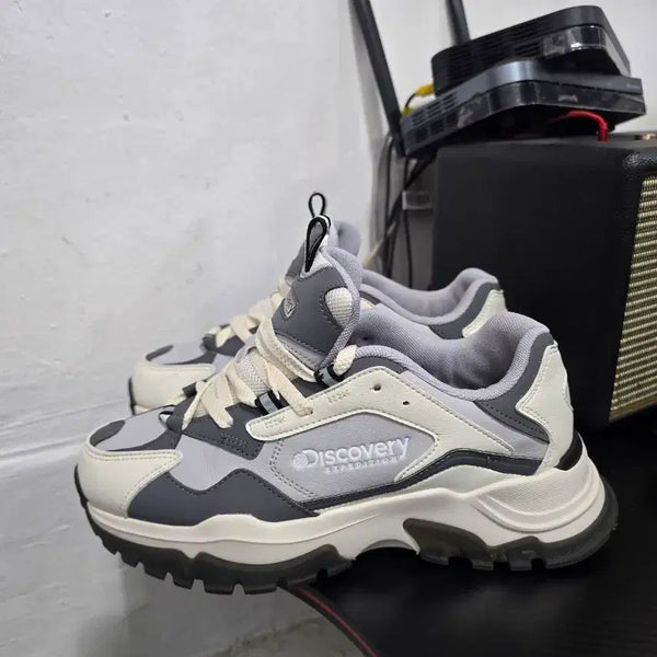 [BUNJANG] Discovery Expedition Sneakers Gray 250 / 디스커버리 익스페디션 운동화 그레이 250
