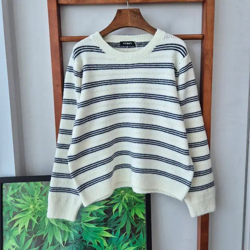 [BUNJANG] VIVIDIFY Striped Knit Ivory / (새상품)VIVIDIFY 스트라이프 니트 아이보리