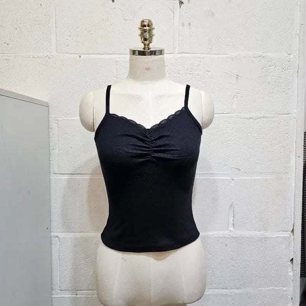 [BUNJANG] Gathered Crop Lace Camisole - Black / 앞셔링 크롭 레이스 나시- 블랙
