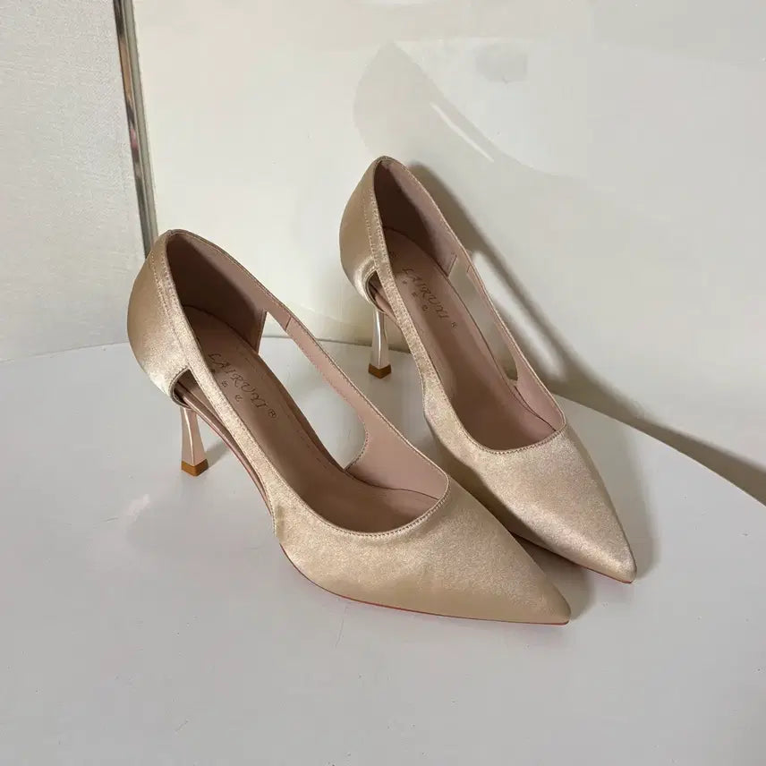 [BUNJANG] 8cm Beige Satin High Heel Pumps (Size 240) / @새상품 240사이즈 8cm 베이지 새틴 하이힐 펌프스 구두