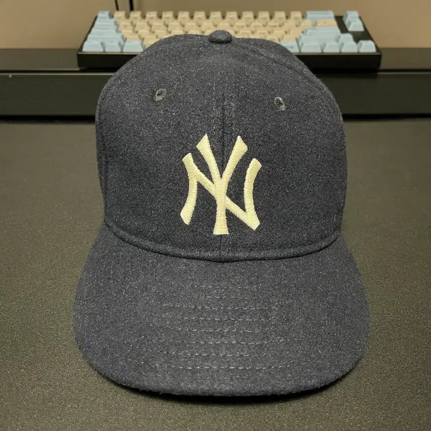 [BUNJANG] New Era Fear of God New York Yankees Wool Ball Cap 7 5/8 / 뉴에라 피오갓 뉴욕양키즈 울볼캡 7 5/8 판매합니다.