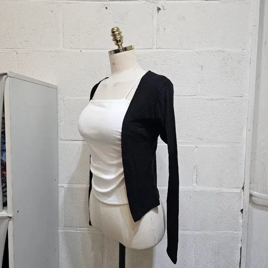 [BUNJANG] Open Crop Cardigan Long Sleeve - Black / 오픈 크롭 가디건 가벼운재질의 긴팔- 블랙