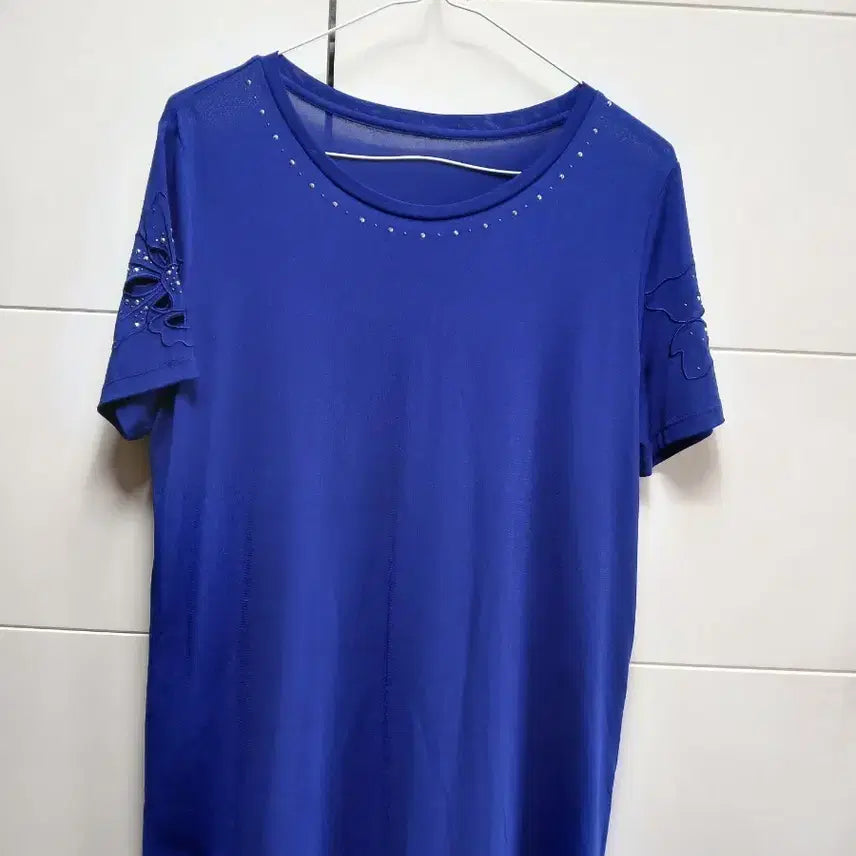 [BUNJANG] All For You Blue Floral Sleeveless Top Women's Size 66 / 올포유 블루 여성 나시티 꽃무늬 장식66넉넉