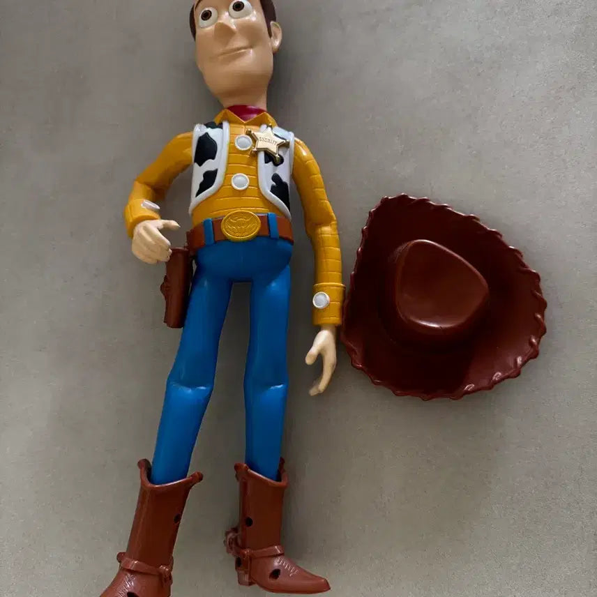 [BUNJANG] Toy Story Woody Figure 38cm / 토이스토리 우디 피규어 38cm