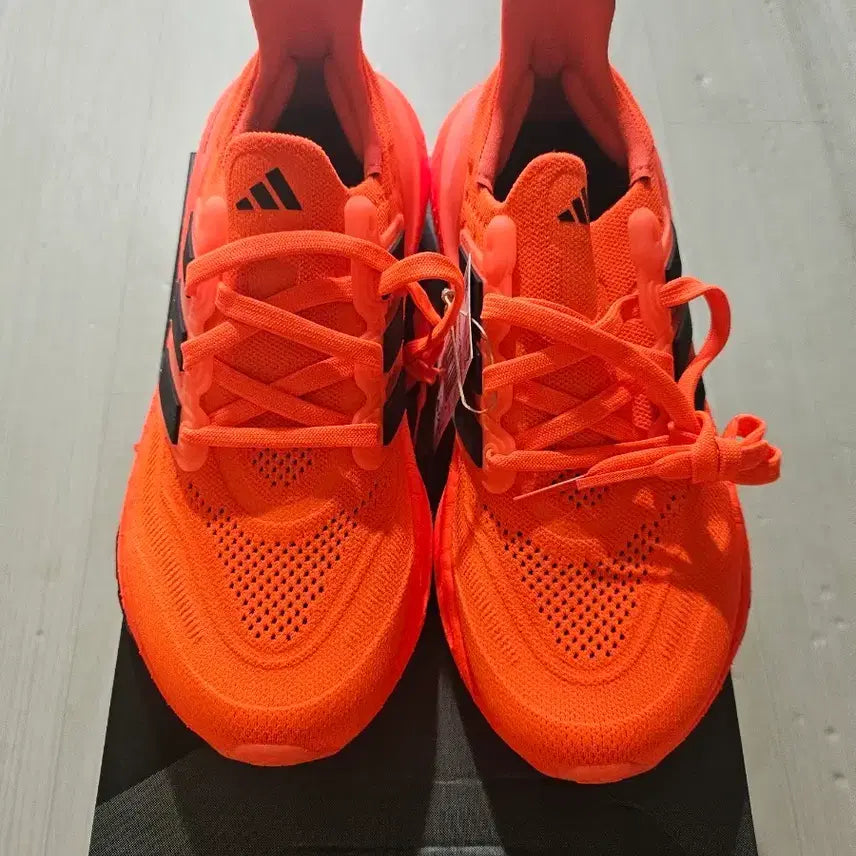 [BUNJANG] Adidas Ultraboost Light Running Shoes Orange / 아디다스 울트라부스트 라이트 러닝화 235