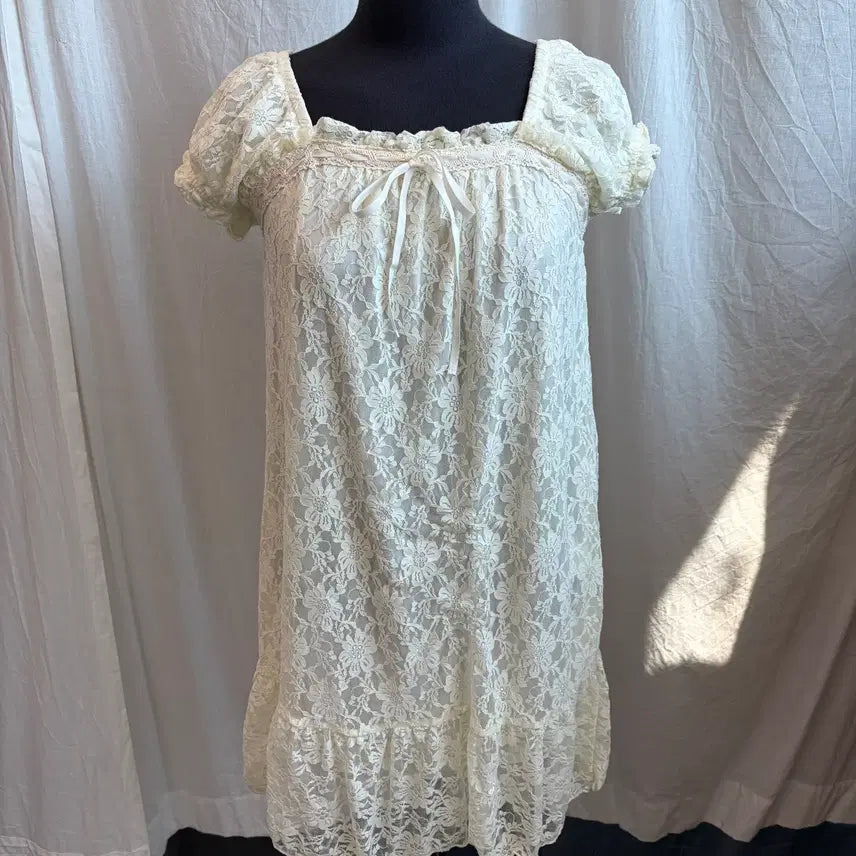 [BUNJANG] Lace Short Sleeve Long Blouse (M) / 레이스 반팔 롱블라우스(M)