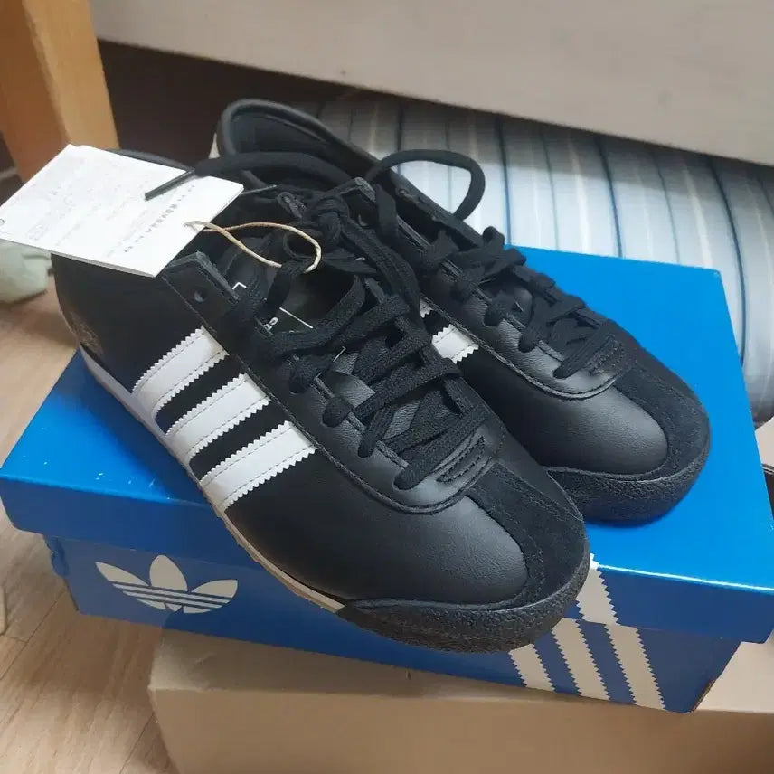 [BUNJANG] Adidas Italia 70s Black Sneakers / 아디다스 이탈리아70s 블랙 220