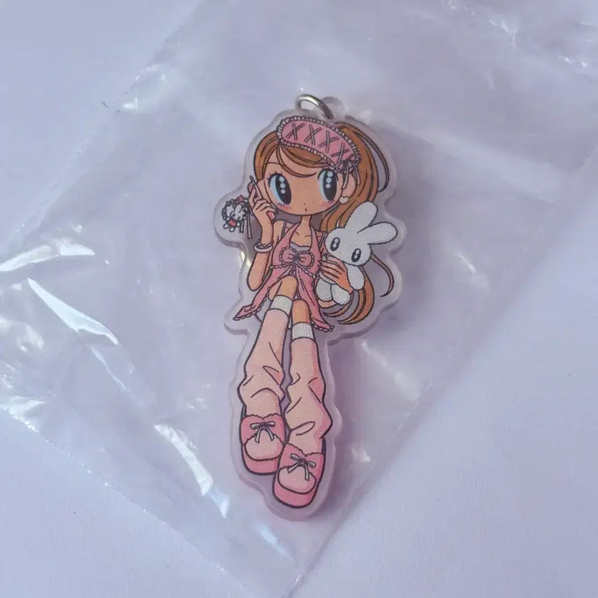 [BUNJANG] R E S E N N E Prettigirl Acrylic Keyring / 리센느 역조공 프리티걸 아크릴 키링