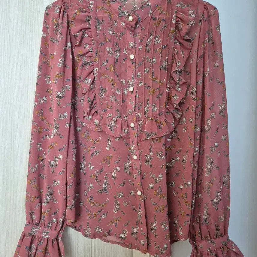 [BUNJANG] Frill Blouse Dark Pink / 프릴 블라우스 다크핑크