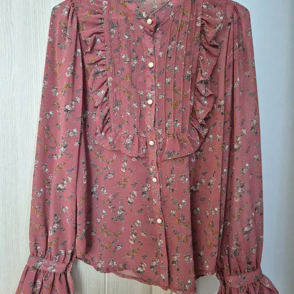 [BUNJANG] Frill Blouse Dark Pink / 프릴 블라우스 다크핑크
