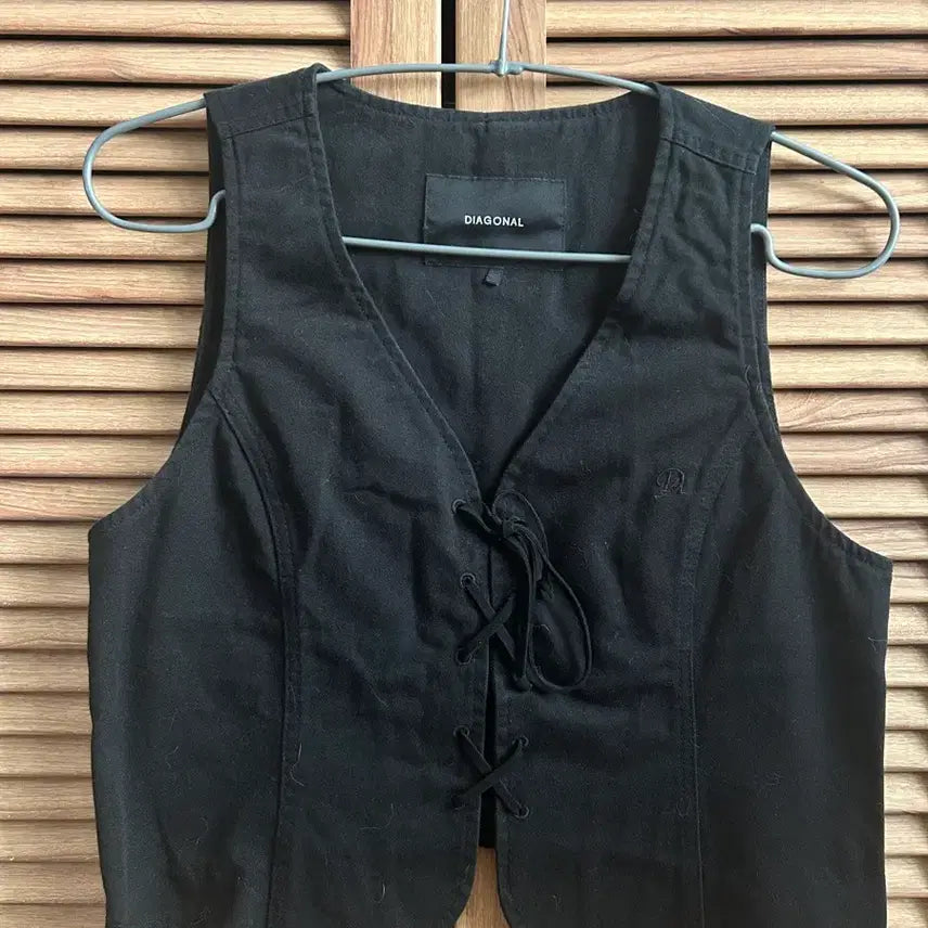 [BUNJANG] DIAGONAL Black Lace-Up Vest / 다이애그널 DIAGONAL 블랙 레이스업 베스트